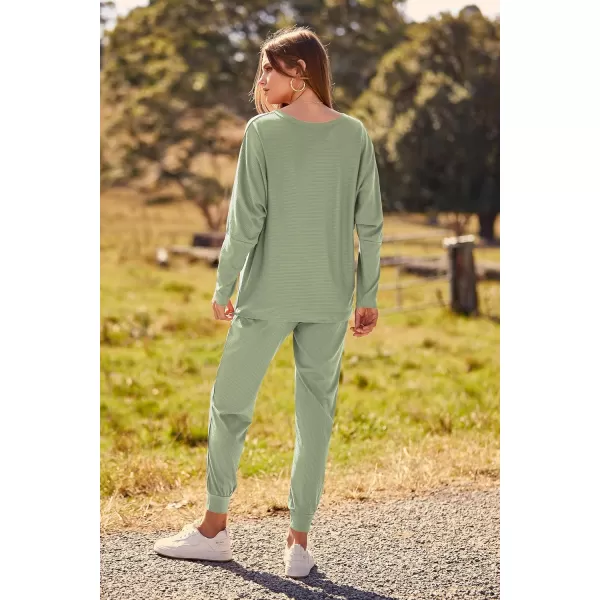 imagePRETTYGARDEN Womens Fashion Outfits 2 Piece Sweatsuit Solid Color Long Sleeve Pullover Long PantsBean Green