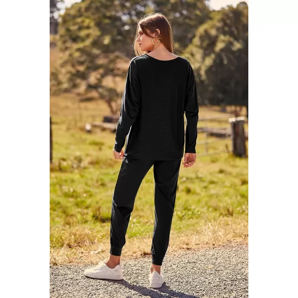 imagePRETTYGARDEN Womens Fashion Outfits 2 Piece Sweatsuit Solid Color Long Sleeve Pullover Long PantsBlack