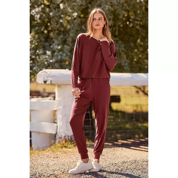 imagePRETTYGARDEN Womens Fashion Outfits 2 Piece Sweatsuit Solid Color Long Sleeve Pullover Long PantsBrown Red