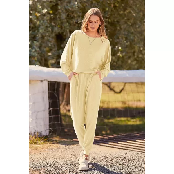 imagePRETTYGARDEN Womens Fashion Outfits 2 Piece Sweatsuit Solid Color Long Sleeve Pullover Long PantsLight Khaki