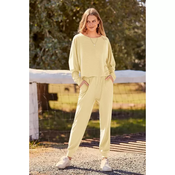 imagePRETTYGARDEN Womens Fashion Outfits 2 Piece Sweatsuit Solid Color Long Sleeve Pullover Long PantsLight Khaki