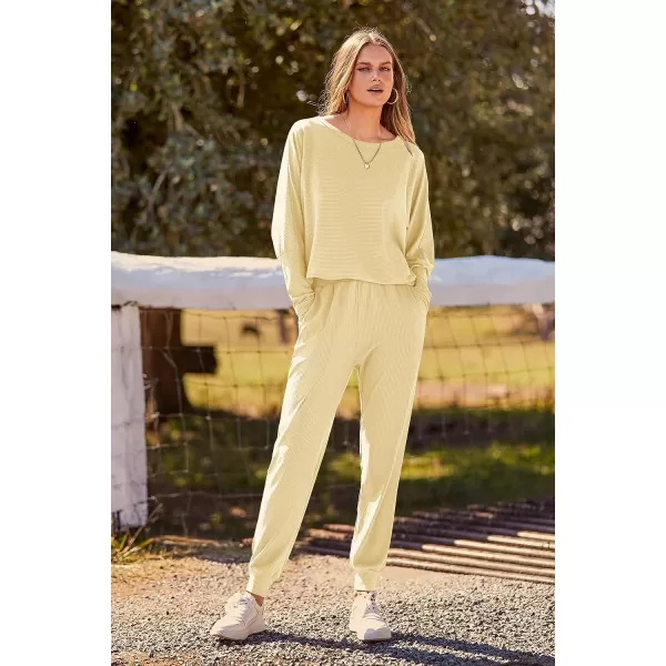 imagePRETTYGARDEN Womens Fashion Outfits 2 Piece Sweatsuit Solid Color Long Sleeve Pullover Long PantsLight Khaki