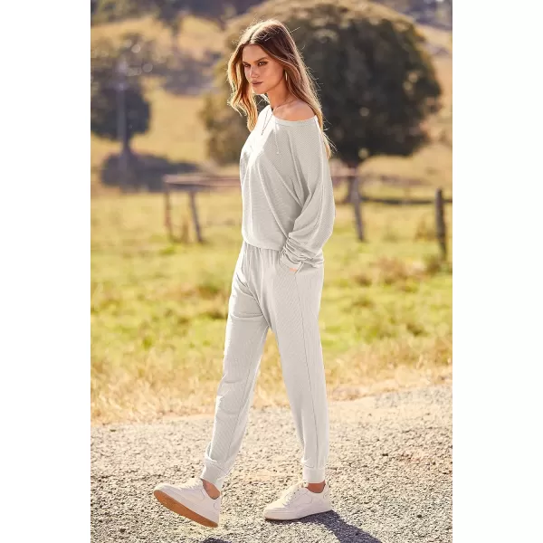 imagePRETTYGARDEN Womens Fashion Outfits 2 Piece Sweatsuit Solid Color Long Sleeve Pullover Long PantsOffwhite