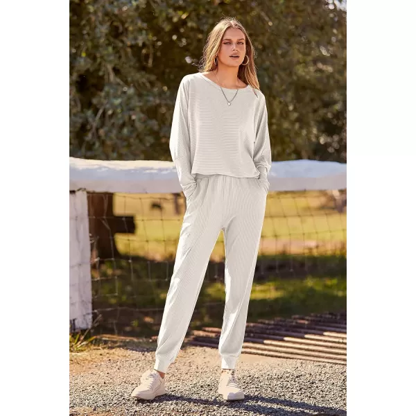 imagePRETTYGARDEN Womens Fashion Outfits 2 Piece Sweatsuit Solid Color Long Sleeve Pullover Long PantsOffwhite