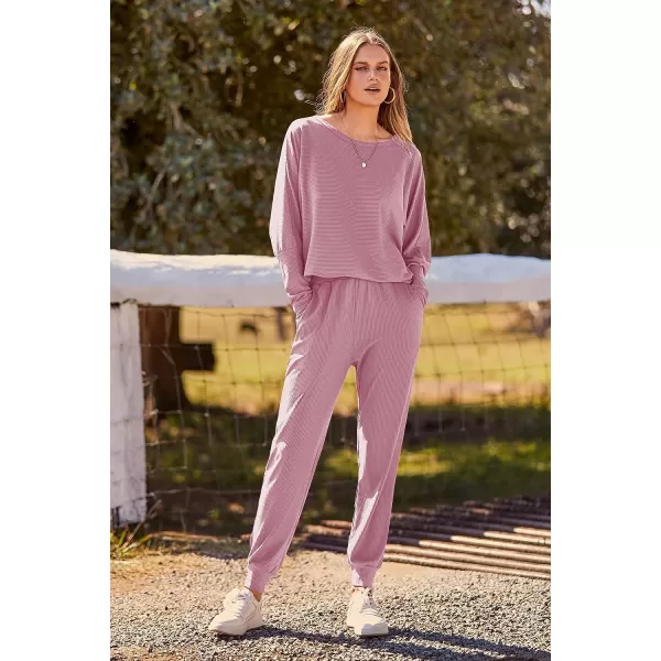 imagePRETTYGARDEN Womens Fashion Outfits 2 Piece Sweatsuit Solid Color Long Sleeve Pullover Long PantsPink