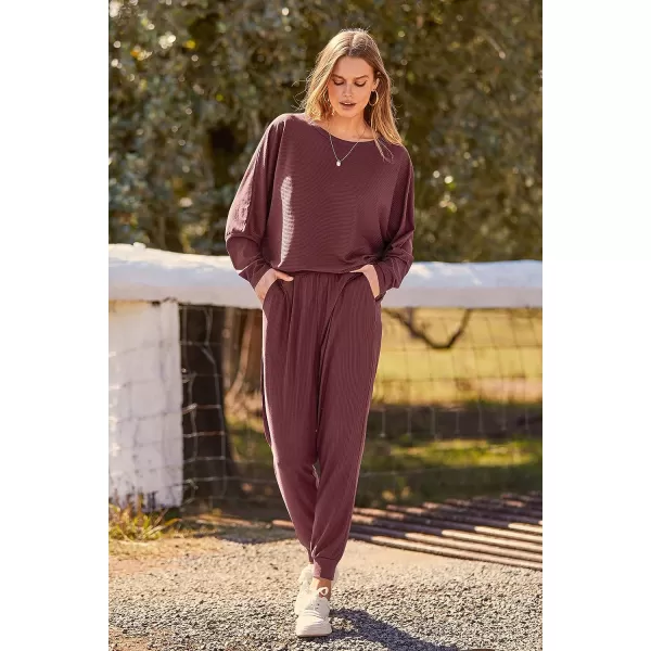 imagePRETTYGARDEN Womens Fashion Outfits 2 Piece Sweatsuit Solid Color Long Sleeve Pullover Long PantsWine Red