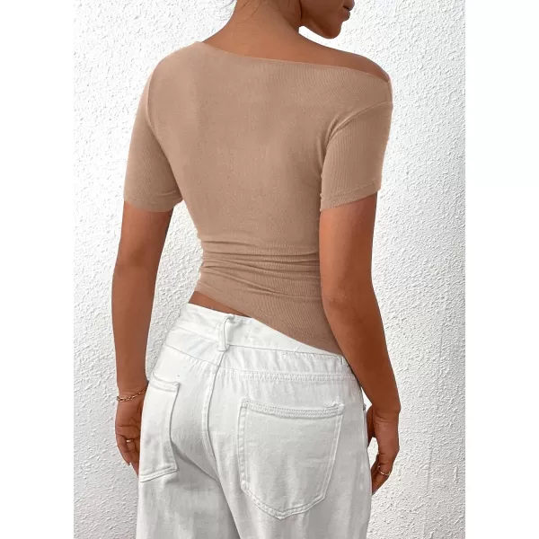 imagePRETTYGARDEN Womens Summer Trendy Y2K Crop Top Tee Casual Short Sleeve Asymmetrical Fitted Going Out T ShirtsCamel