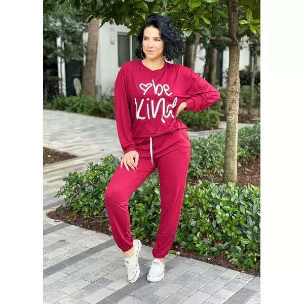 imagePRETTYGARDEN Womens Two Piece Outfit Long Sleeve Crewneck Pullover Tops And Long Pants TracksuitPatternedwine Red