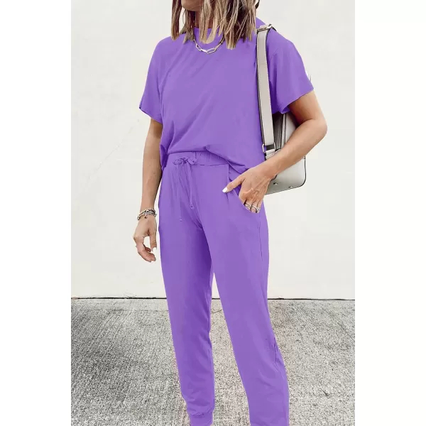 imagePRETTYGARDEN Womens Two Piece Outfit Short Sleeve Pullover with Drawstring Long Pants Tracksuit Jogger SetLight Purple