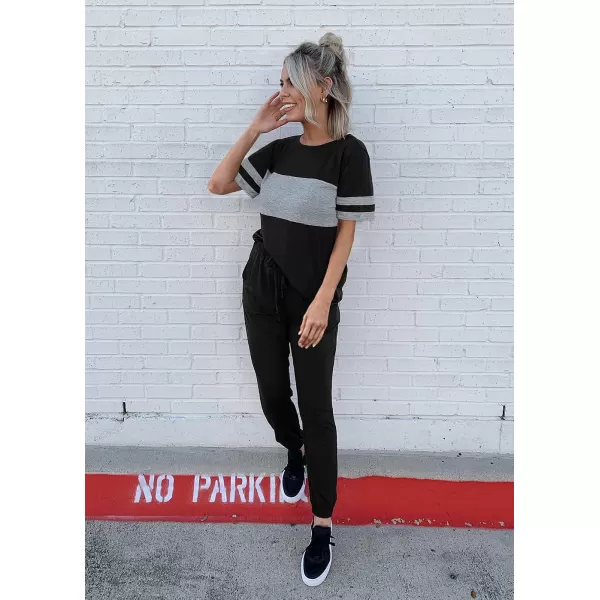imagePRETTYGARDEN Womens Two Piece Outfit Short Sleeve Pullover with Drawstring Long Pants Tracksuit Jogger SetStriped Black