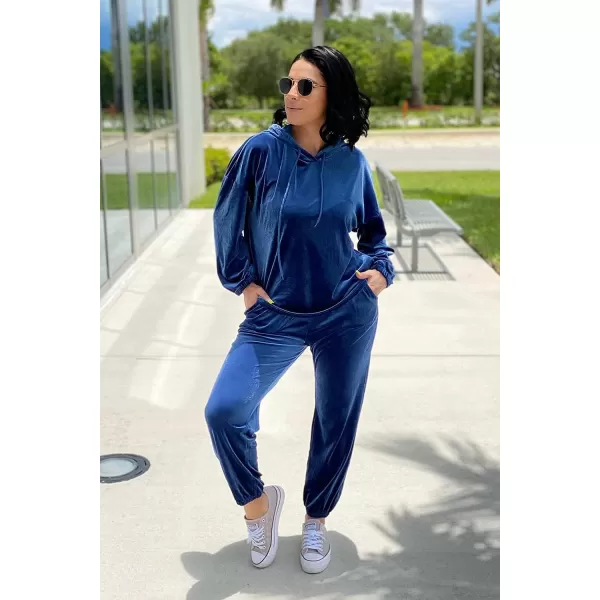 imagePRETTYGARDEN Womens Velour Tracksuits Set Hooded Pullover Sweatpants Long Sleeve 2 Piece Joggers OutfitsBlue